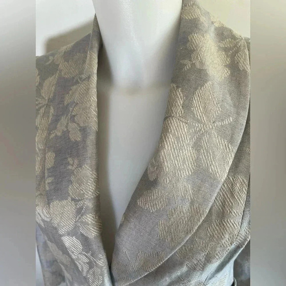 The J. Peterman Co. Jacket Blazer Linen Grey Floral Elaine Benez Seinfeld 0042 - Picture 3 of 11